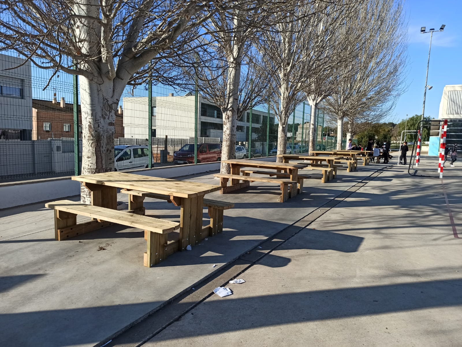 Read more about the article Adquisició de taules d’exterior i de ping-pong per a les escoles del municipi